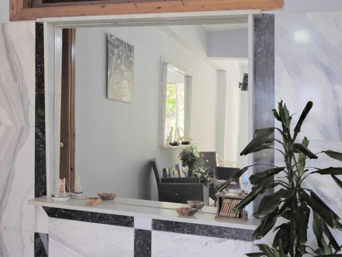 Egeon Rooms And Studios Jeorjúpoli Kültér fotó